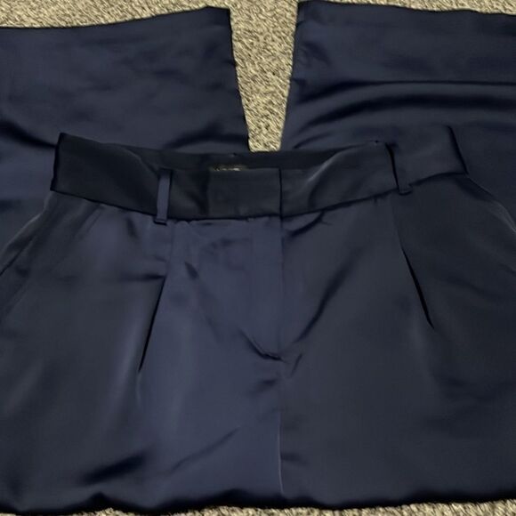 NWT - Loft - Beautiful Navy Blue Wide Leg Pants - 10 - Picture 3 of 6